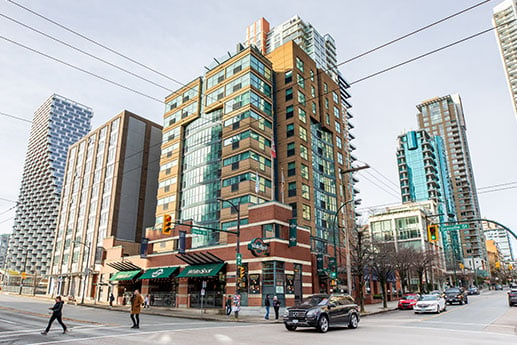 Avison Young closes on Vancouver’s largest hotel sale since 2017