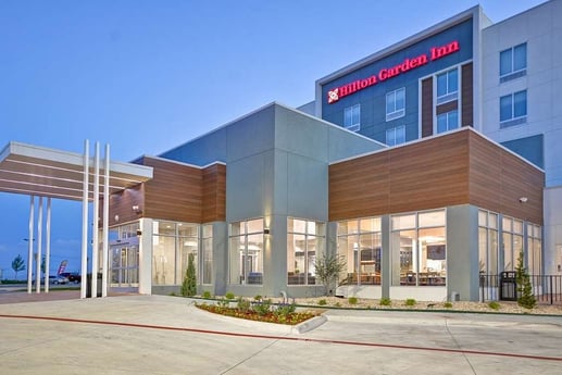 Avison Young Announces Sale of Hilton Branded Hotel in South Central U.S.