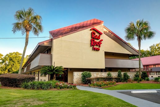 Avison Young Announces Call For Offers For Red Roof Inn - Tallahassee, FL