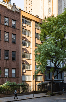Avison Young sells multifamily residential building at 20 East 22nd Street for $10.25 million