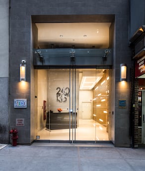 Avison Young awarded leasing agency for 240 West 35th Street