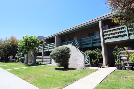 Avison Young brokers $16.22 million sale of 56-unit apartment property in Buena Park, CA