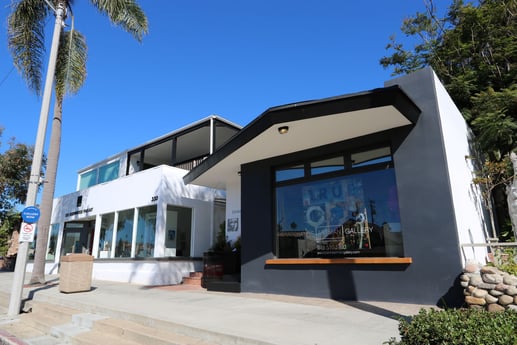 Avison Young arranges the sale of The Gallery, a 10-unit mixed-use property in Laguna Beach, CA