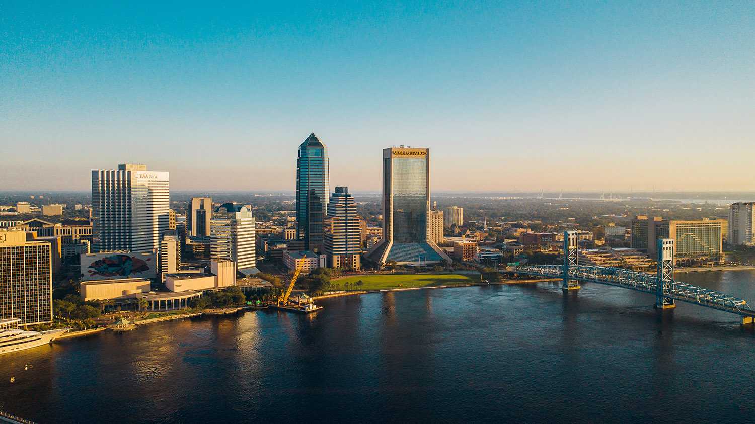 Commercial Real Estate Jacksonville | Avison Young US